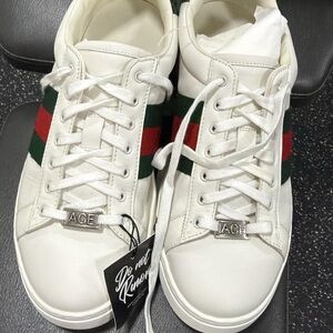 Authentic Gucci White Sneakers with Green and Red Stripes
